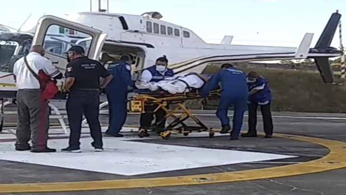 Trasladan a mujer embarazada por complicaciones en su semana 31 de gestación