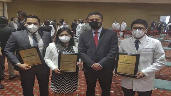 Reconocen compromiso social de los médicos Nicolaitas