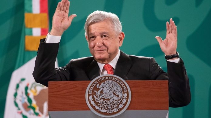 AMLO asegura que con otro gobierno, el país sería un caos