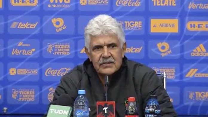 FMF investigará al Tuca por comentarios homofóbicos
