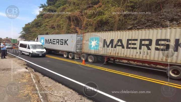 Asaltan 15 tráileres por semana en al Siglo XXI y la policía ni sus luces