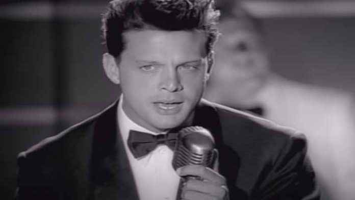 Vídeo de “Por debajo de la mesa” de Luis Miguel supera las 100 millones de reproducciones en youtube