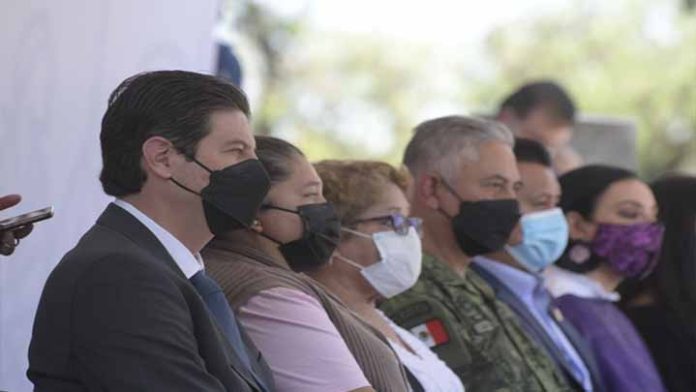 Refrenda Alfonso Martínez compromiso de luchar contra la violencia de género