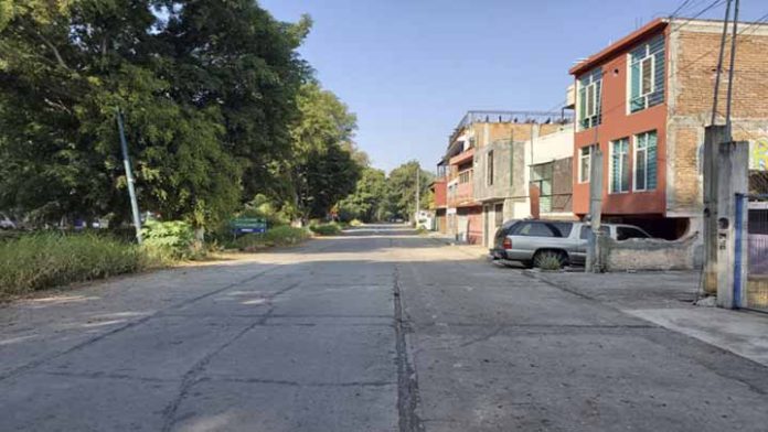 Avenida Solidaridad sin luz; ciudadanos exigen solución