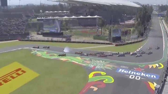 Valtteri se impacta contra el automóvil de Daniel Ricciardo en el GP de México