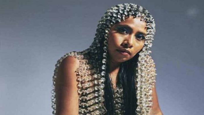 Yalitza Aparicio posa en revista para caballeros