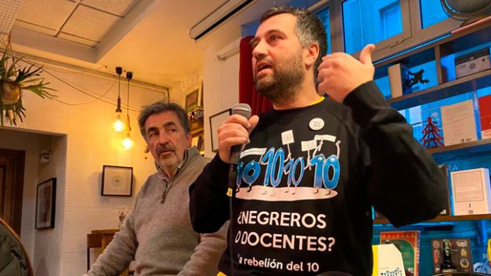 España