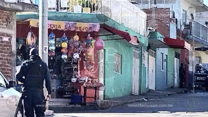 Asesinan al dueño de una dulceros en Jacona