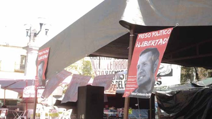 FNLS mantiene plantón sobre carrillo