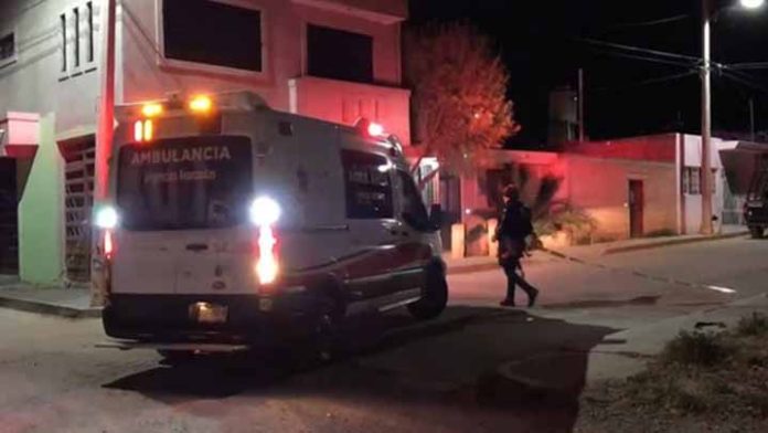 Comandos armados desatan el caos en Fresnillo, Zacatecas, incendian casas