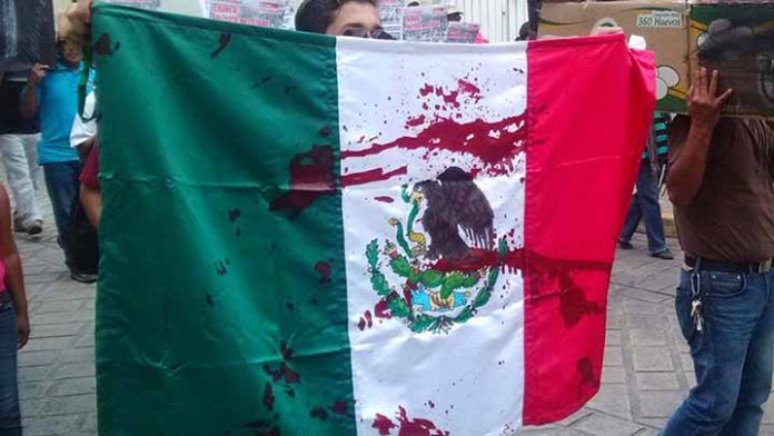 México en un charco de sangre