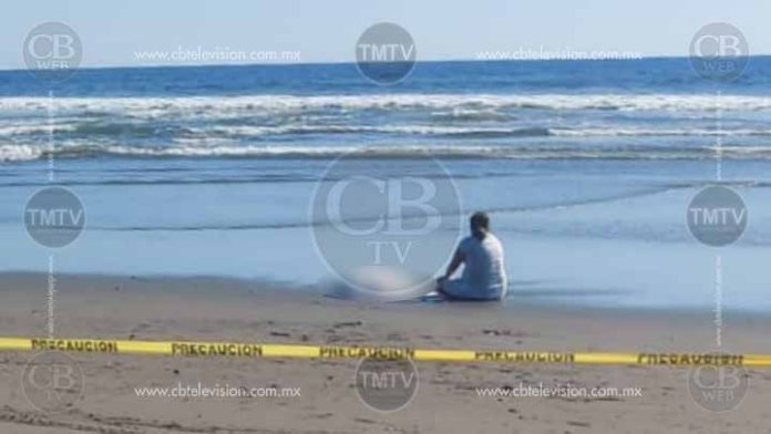 Se ahoga en el mar a horas de acabar el 2021
