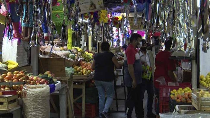 Compras de última hora en los mercados de Morelia