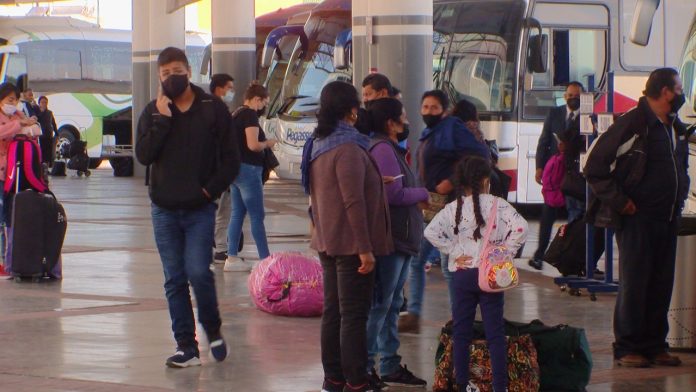 Festejos decembrinos dan un aliento de vida a la Terminal de Autobuses de Morelia