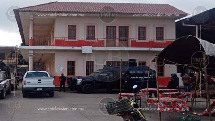 Investigan ataque a jefatura de tenencia en San Lorenzo