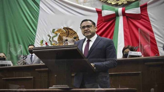 Inicia campaña de salud auditiva: “Escuchando con amor” impulsada por Hugo Anaya