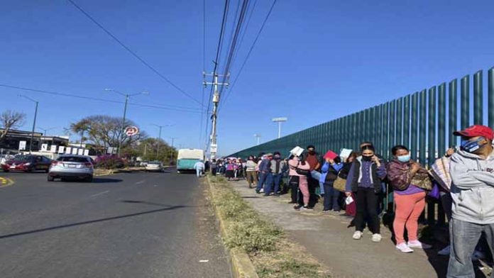 Por falta de permisos en trabajo, morelianos justifican que no se vacunaron a tiempo