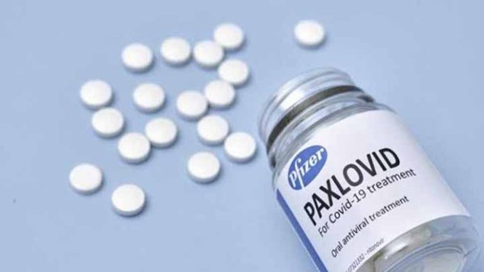 Aprueban en Gran Bretaña la píldora de Pfizer contra Covid-19