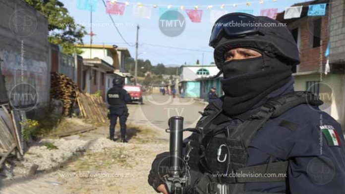 La levantan y la rescatan los policías de Tangancícuaro