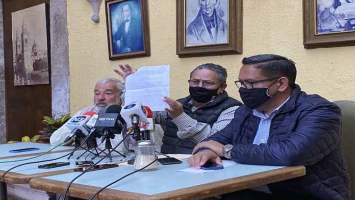 Por más de cuatro meses, ex empleados del Congreso acusan liquidaciones incompletas