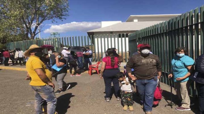 Más de mil 100 personas han sido atendidas en el módulo de CU para reemplacamiento