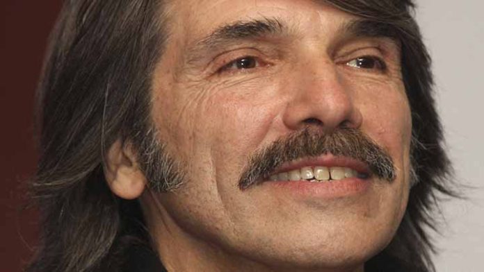 Representante de Diego Verdaguer asegura que sí estaba vacunado