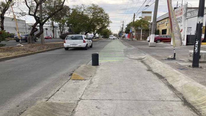 Ciclovía mal planeada en Madero Poniente, denuncian ciudadanos