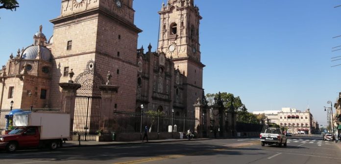 ¡Atención! Quedará prohibido estacionarse en 51 calles del centro histórico