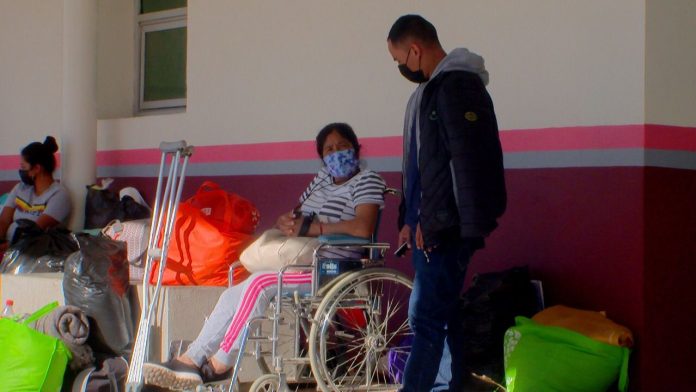 Ciudadanos denuncian malas condiciones de espera en el Hospital “Dr. Miguel Silva” de Charo