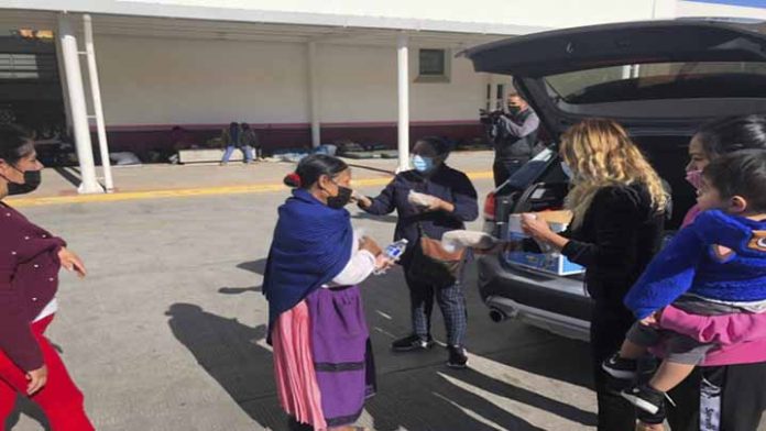Tras la muerte de su hijo, Maribel se dedica a ayudar a los que más lo necesitan
