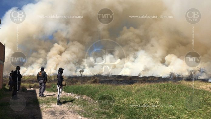 Se queman 3 predios de manera simultánea en Morelia