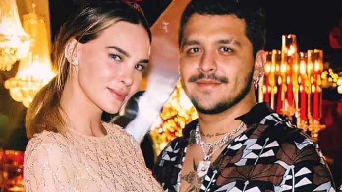 Amigo de Belinda arremete contra Nodal, le pide se comporte como caballero