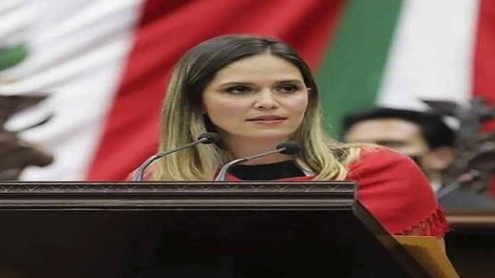 Foro “El Congreso te Escucha” promueve participación ciudadana: Daniela de los Santos Torres