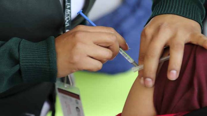Viernes, vacunan a niños de 12 a 17 años con comorbilidades en Morelia y tres municipios más