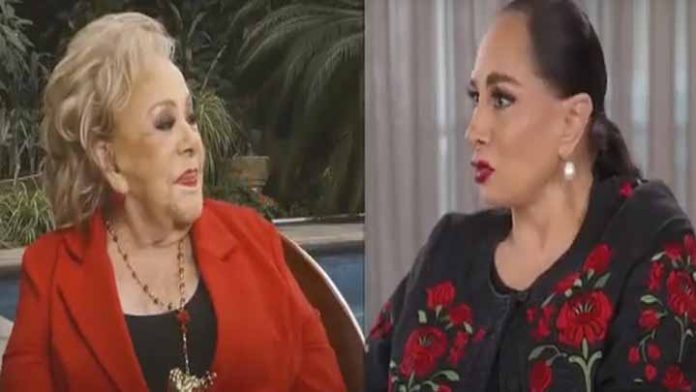 Madres de Alejandra Guzmán y Paulina Rubio pelean por ver cuál de sus hijas es la más “Diva”
