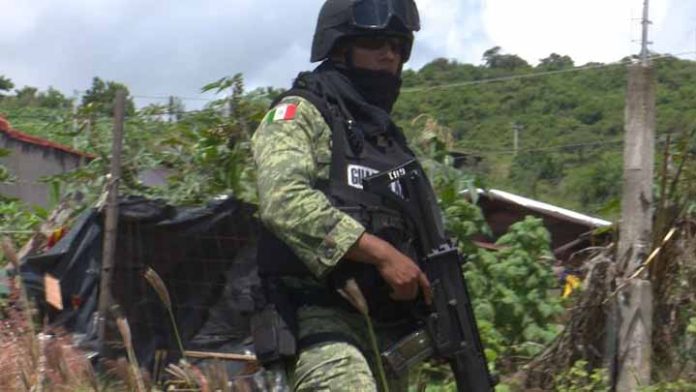 Hallan persona putrefacta a unos pasos de la presa de Cointzio