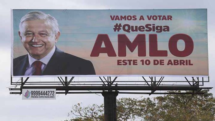 INE ordena retirar propaganda de revocación de mandato