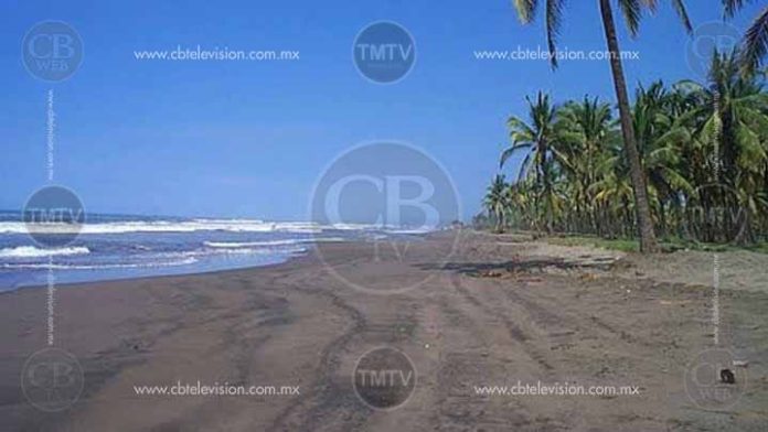 Hallan muerto a turista que arrastró el mar en Lázaro Cárdenas
