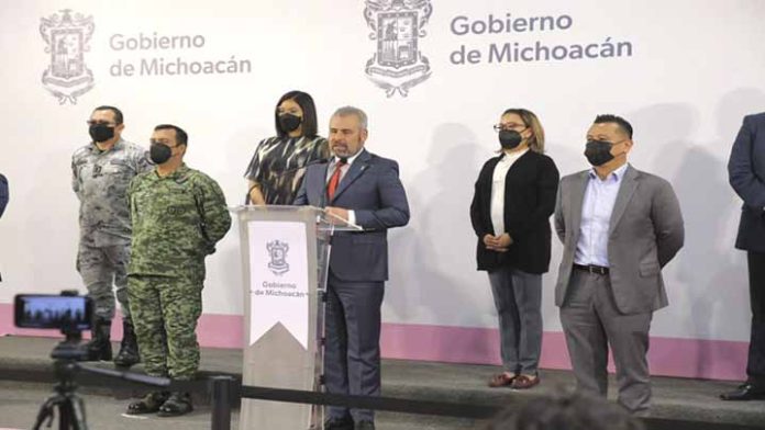 Tras asesinato del presidente municipal, Gobiernos federal y estatal implementan estrategias de bienestar en Aguililla