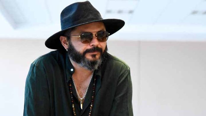 Por acusaciones de pederastia cancelan concierto de Edgar Oceransky