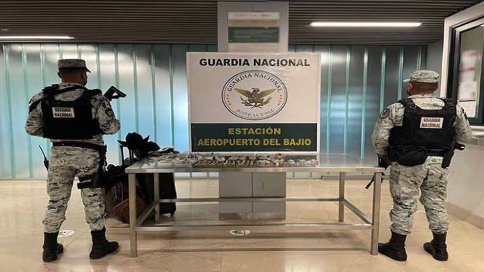 Aseguran joyas con valor de 43 mdp en el AIB
