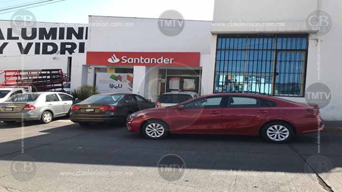 Solitario ladrón asalta banco en Morelia; se lleva 18 mil pesos