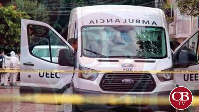 Con huellas de violencia y heridas de bala encuentran joven asesinado