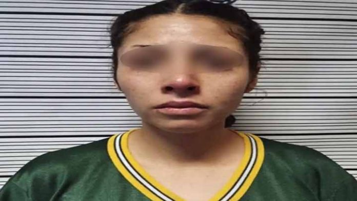 Sentencian a mujer que mandó golpear y torturar a su propio hijo