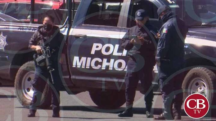 Adolescente resulta herida al chocar en una moto