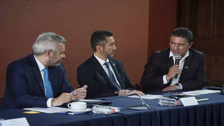 UMSNH abona a la construcción de la paz: Rector UMSNH abona a la construcción de la paz: Rector