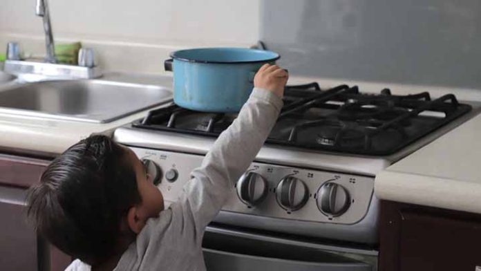 Durante vacaciones aumentan hasta un 20% los accidentes en casa; los afectados son menores 12 años