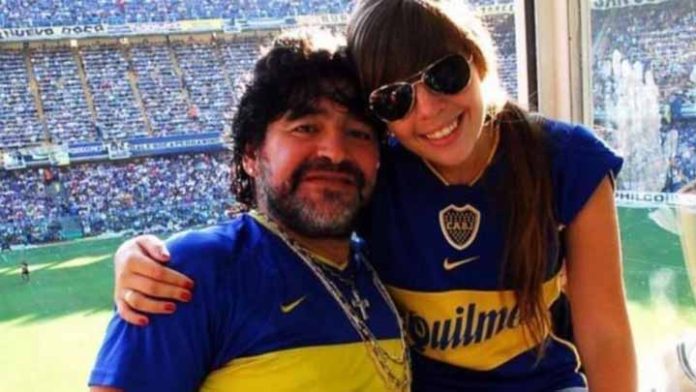 Hija de Maradona asegura que la camiseta en subasta no es la de 