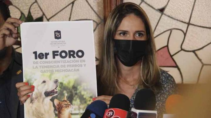 Convoca Daniela de los Santos a participar en el 1er Foro de Concientización en la tenencia de perros y gatos de Michoacán