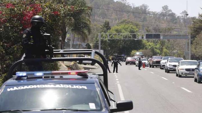 Más de mil policías vigilarán Semana Santa en Michoacán